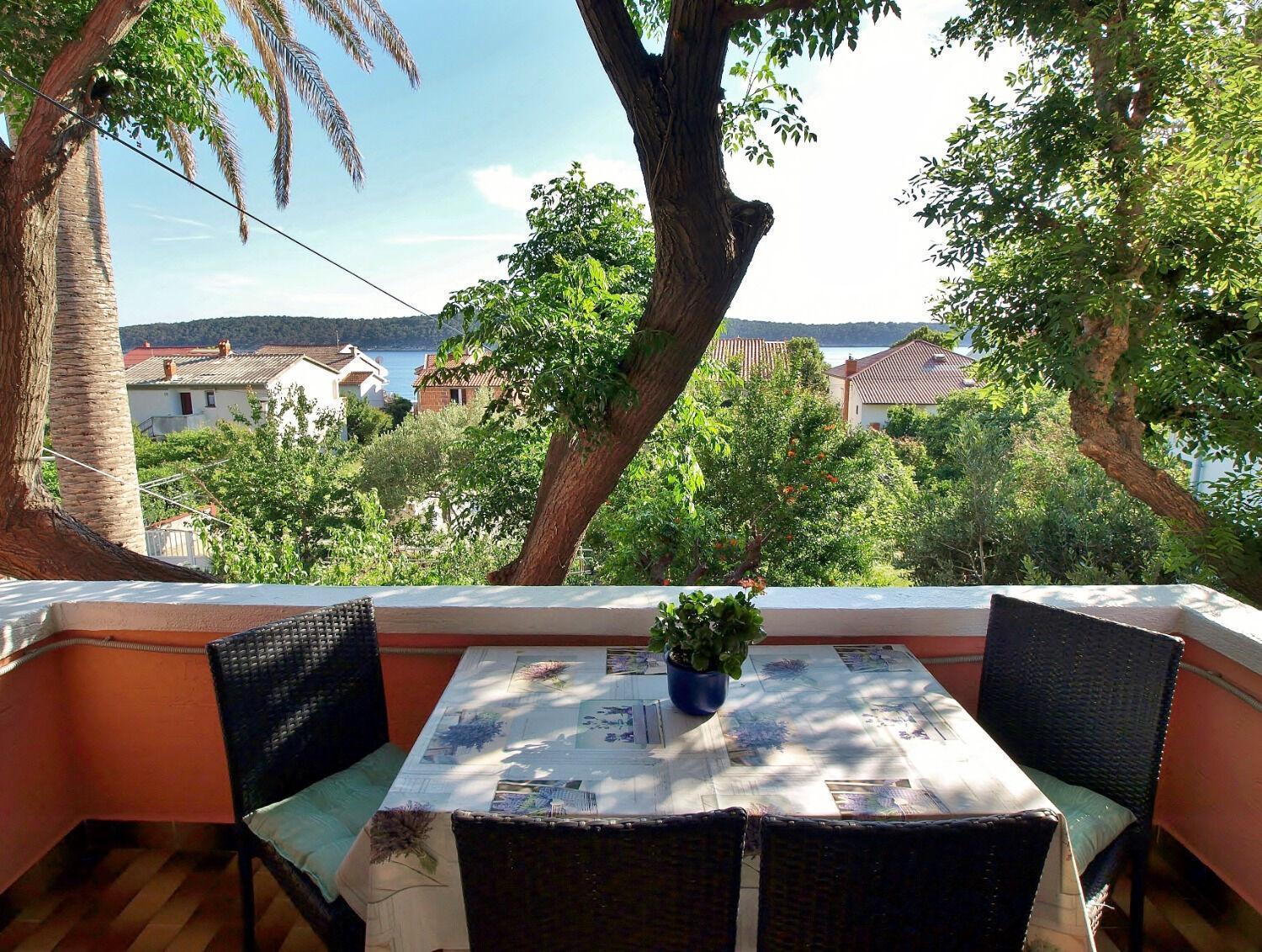Apartments Zdenka - garden terrace Barbat na Rabu Exterior foto
